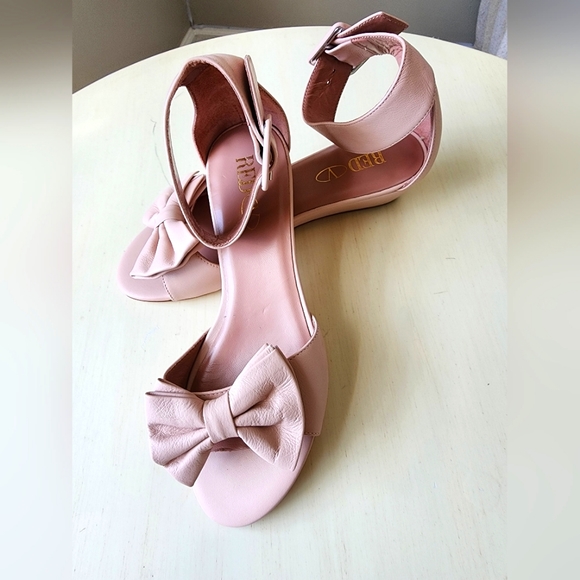 VALENTINO RED - Picture 1 of 11